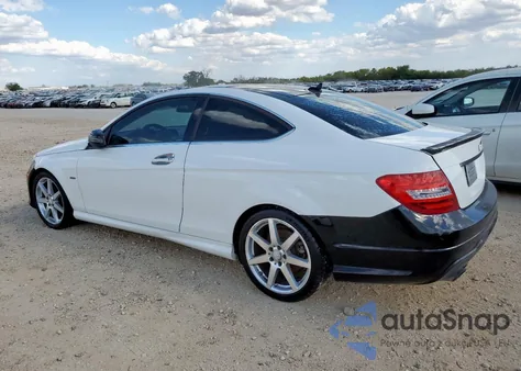2013 Mercedes-Benz C 250 from USA, damaged, VIN WDDGJ4HB7DG011248